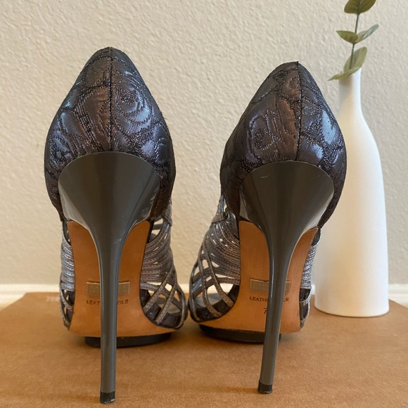 Last Chance: Badgley Mischka Strappy Glitter Heels - Picture 7 of 7